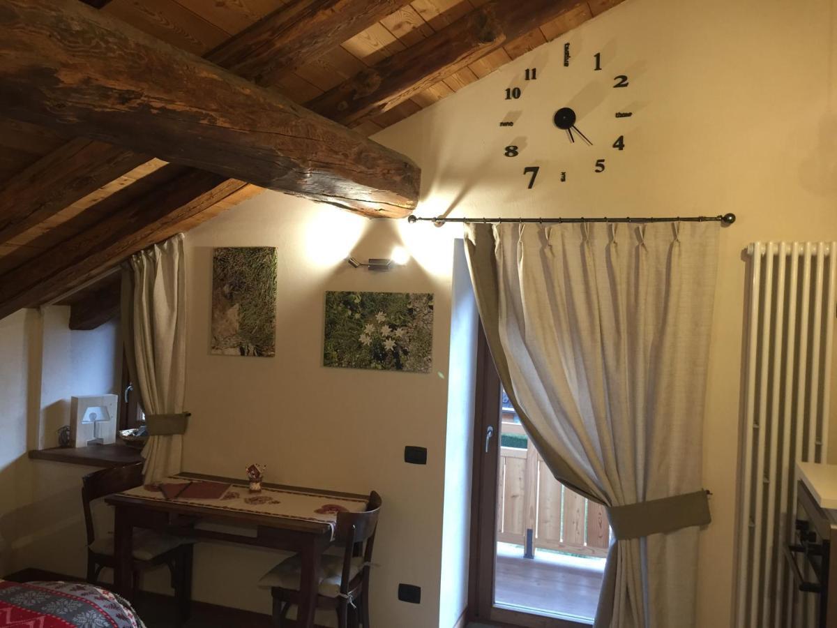 La maison du pont Mont Blanc 2 La Salle Extérieur photo