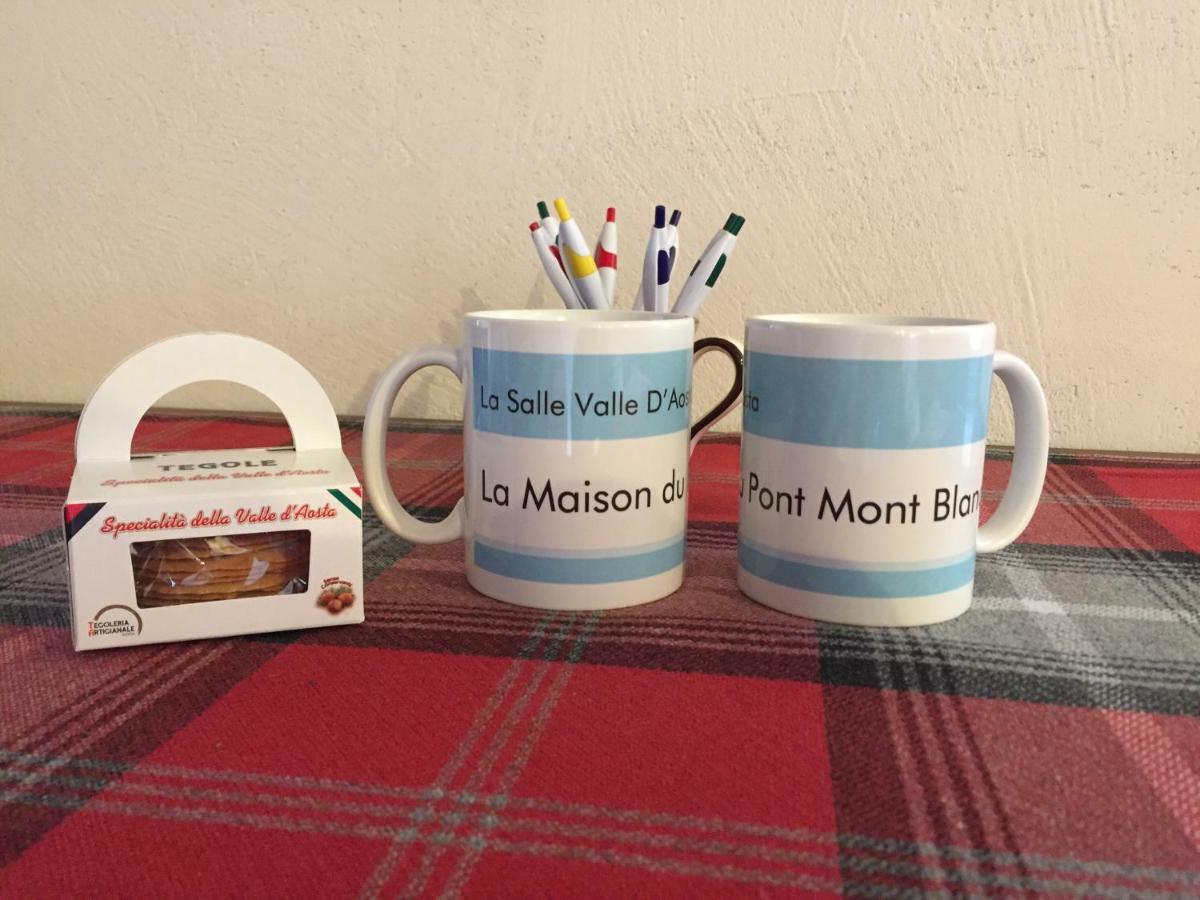 La maison du pont Mont Blanc 2 La Salle Extérieur photo
